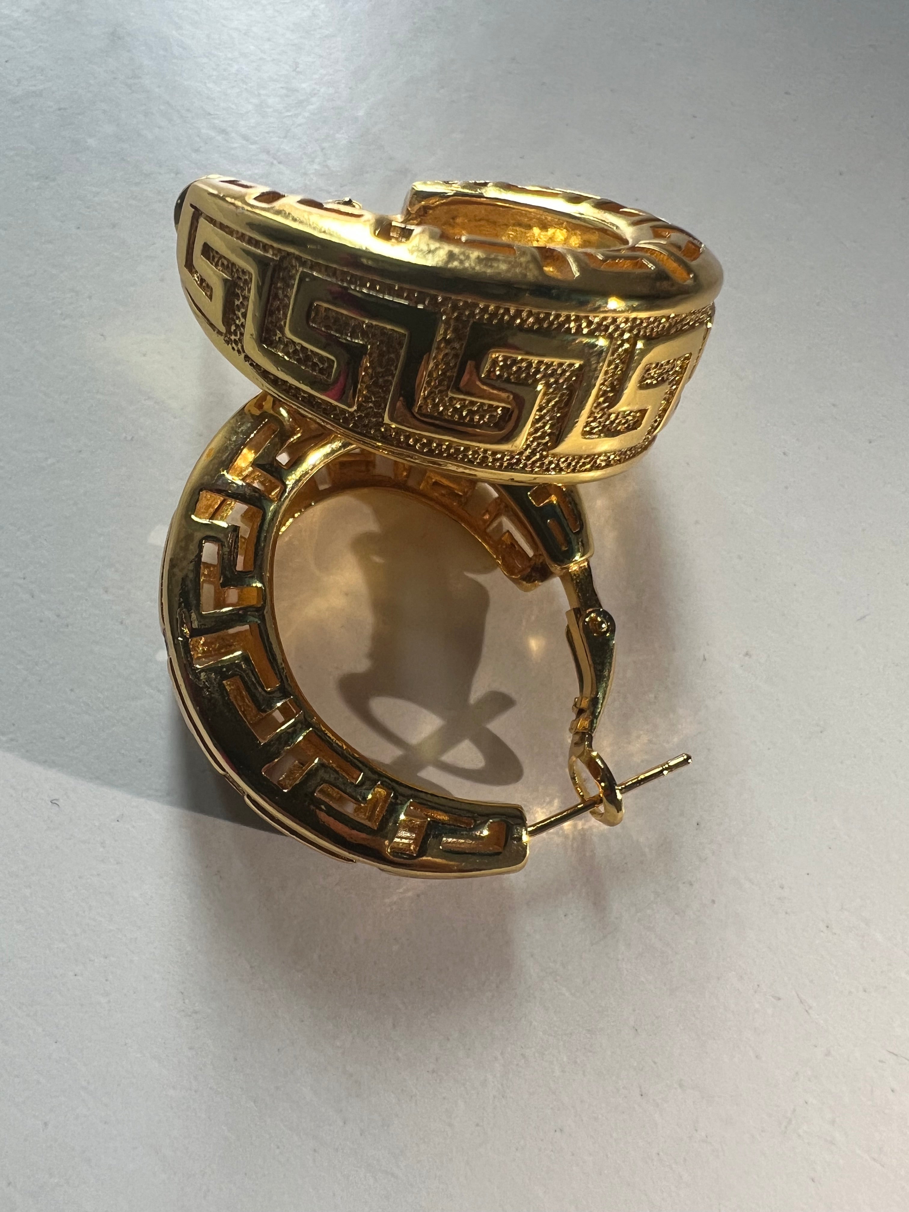 Romania Fancy Design Clip Earring