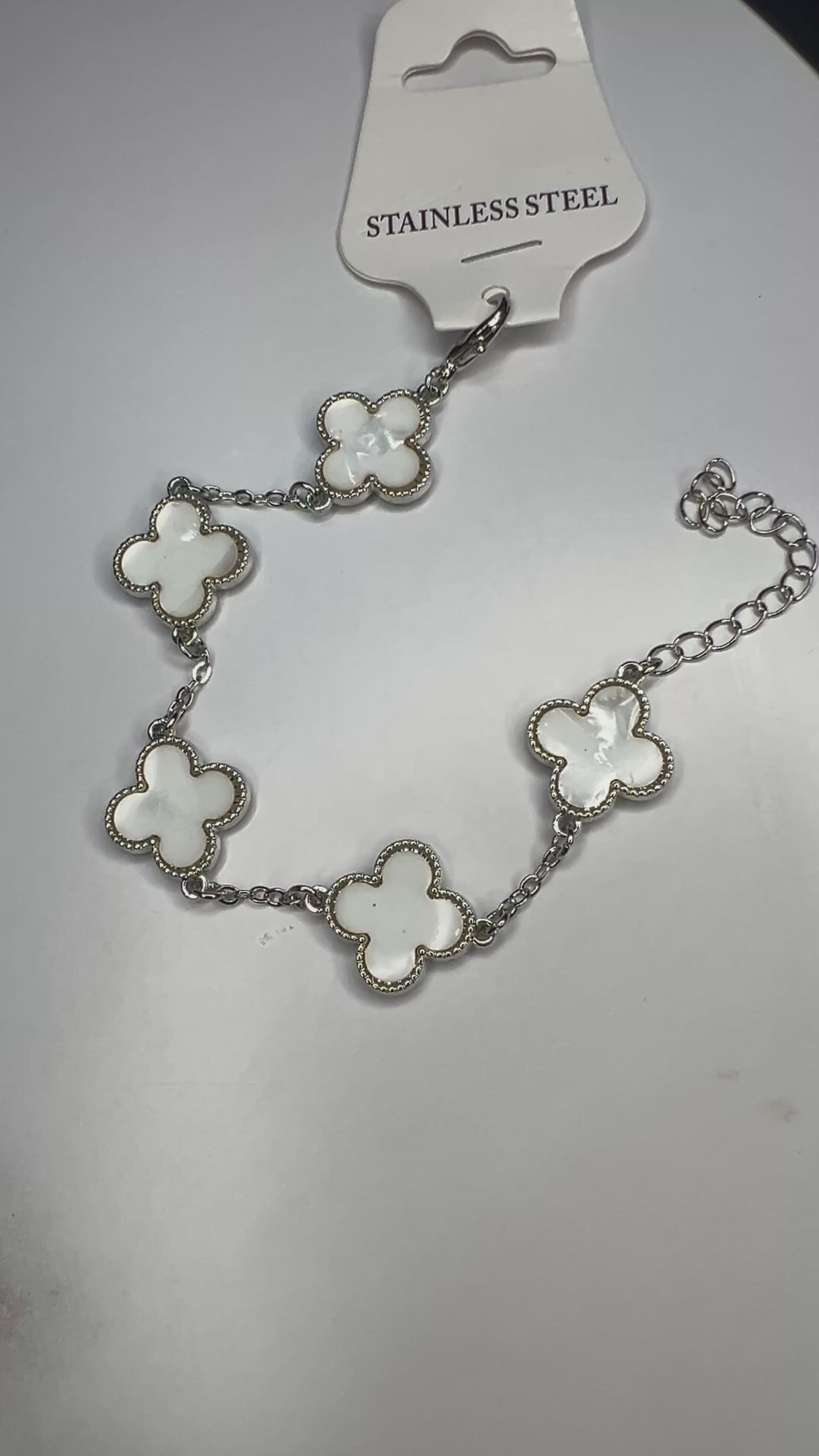 Clover Bracelet - White and Silver Fade Free